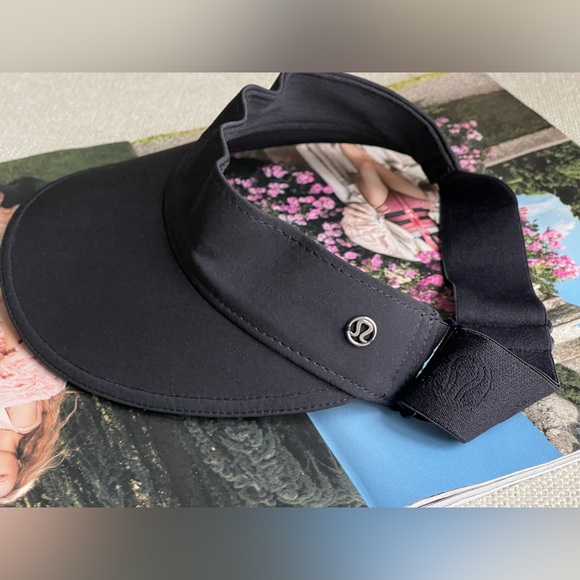 lululemon athletica Accessories - Lululemon Visor Hat In Black OS